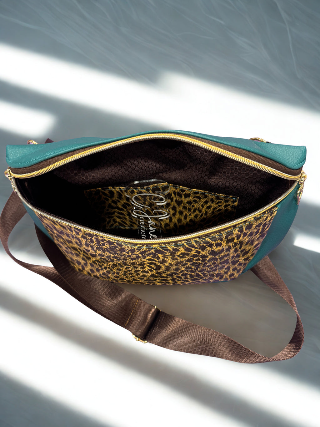 Clam Shell Sling /Large
