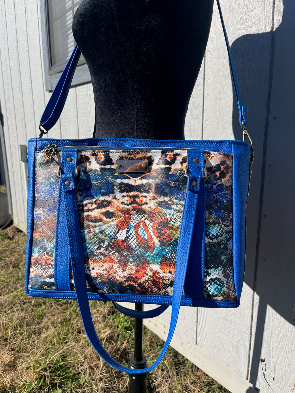 Leilani Handbag in Blue/Animal