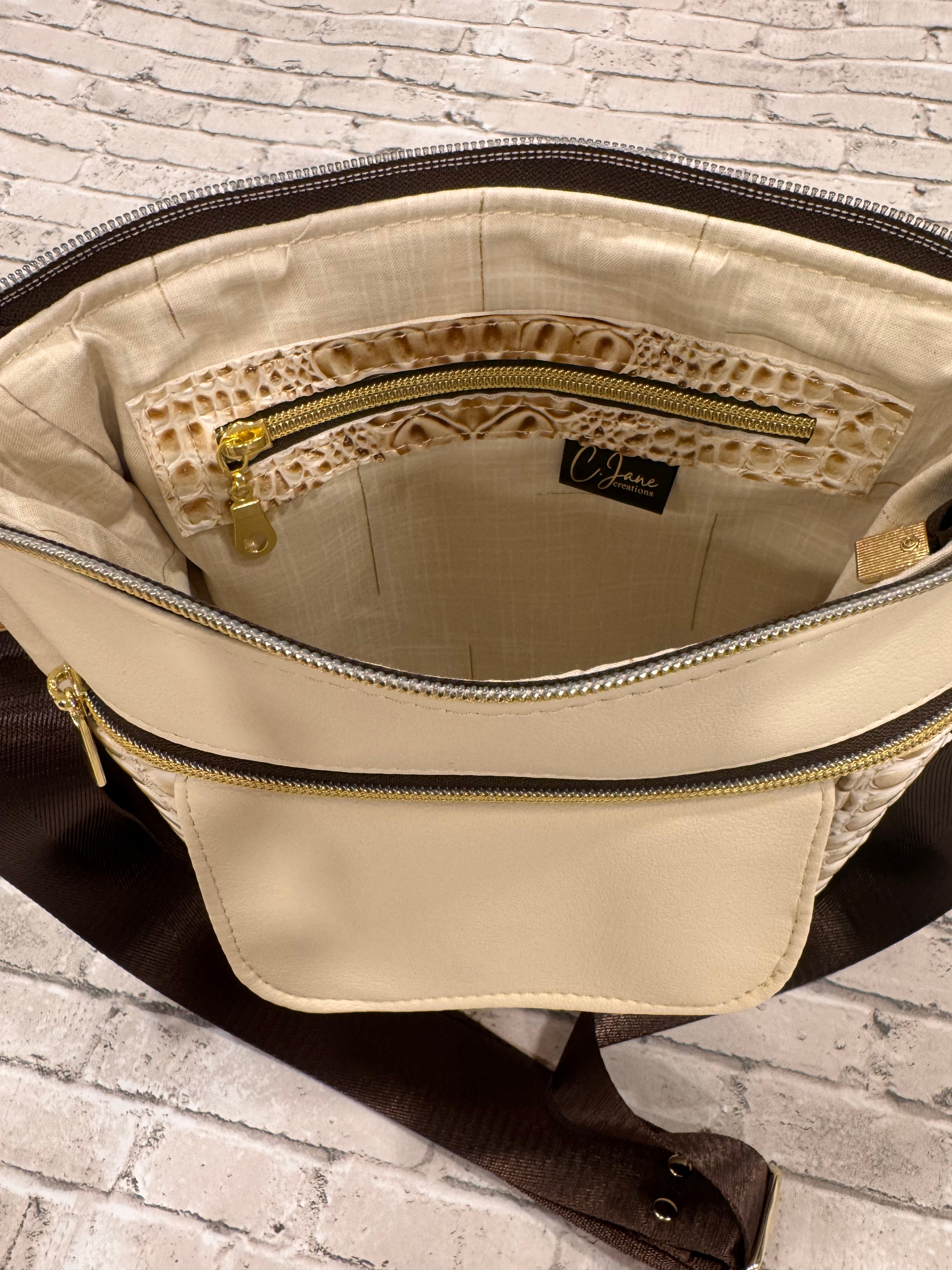 Flair Crossbody Bag