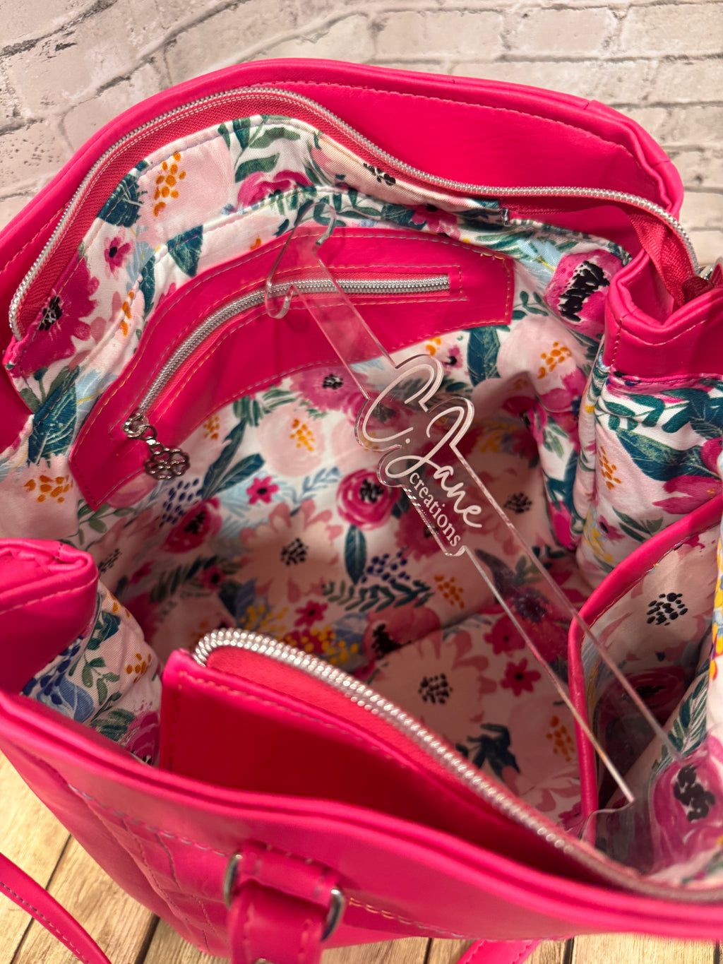 The Rea Handbag in Pink