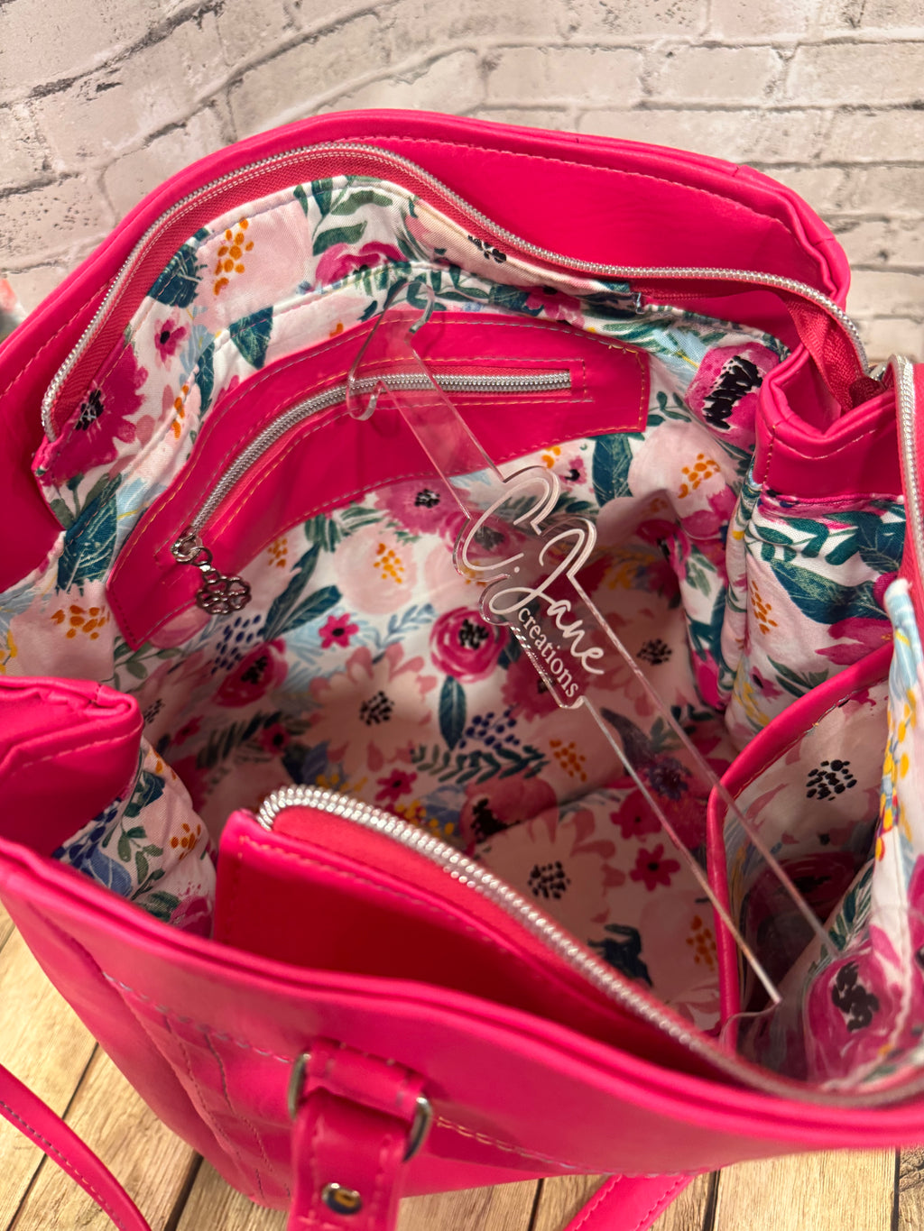 The Rea Handbag in Pink