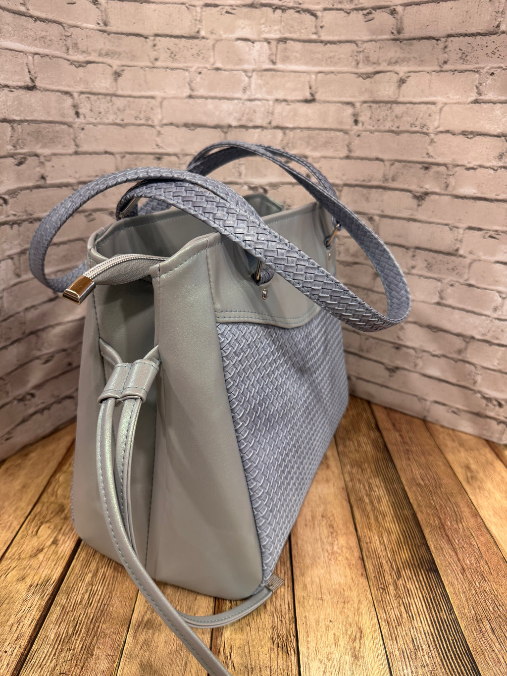 The Rea Handbag in Blue