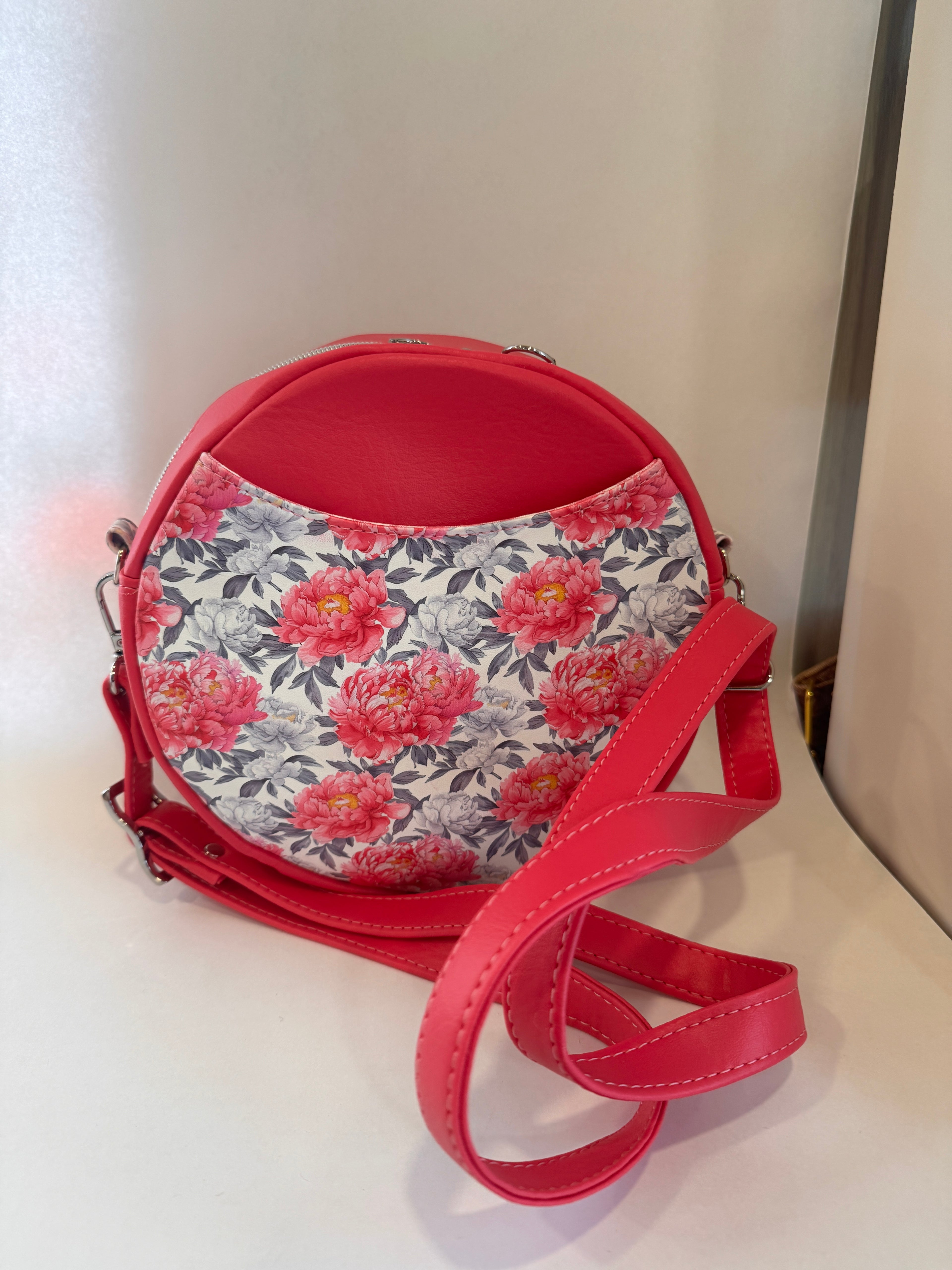 Magdalena Circle Bag/ Small