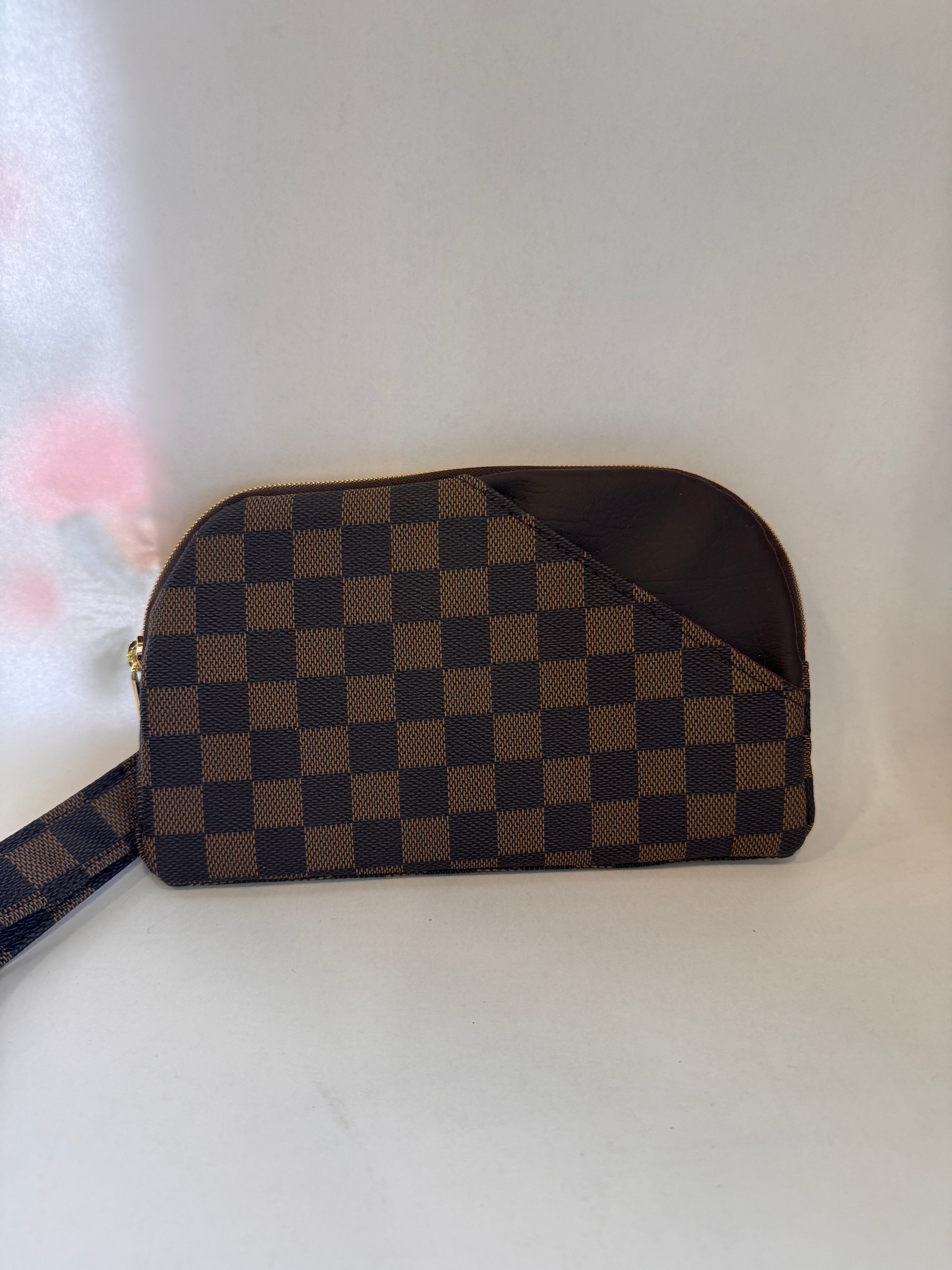 Curvalicious Zip Wallet