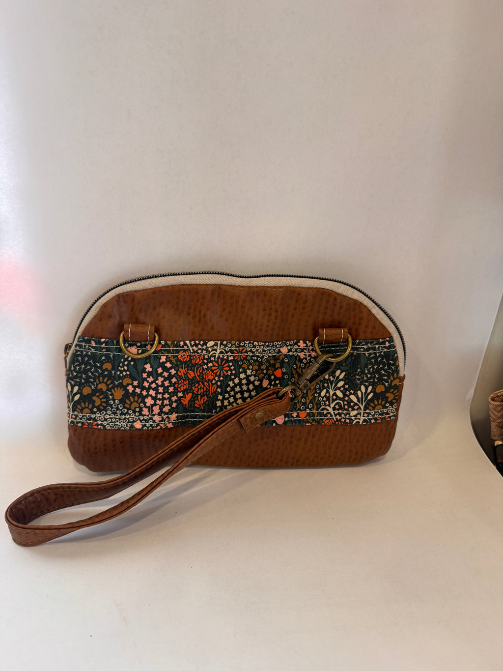 Curvalicious Zip Wallet