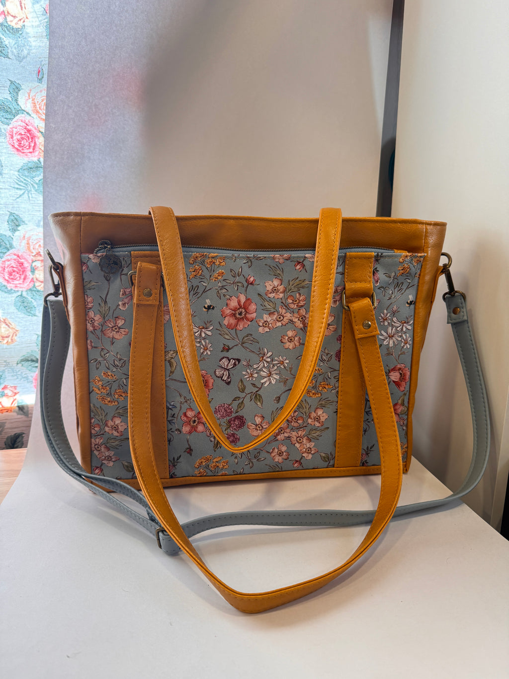Leilani Shoulder Bag