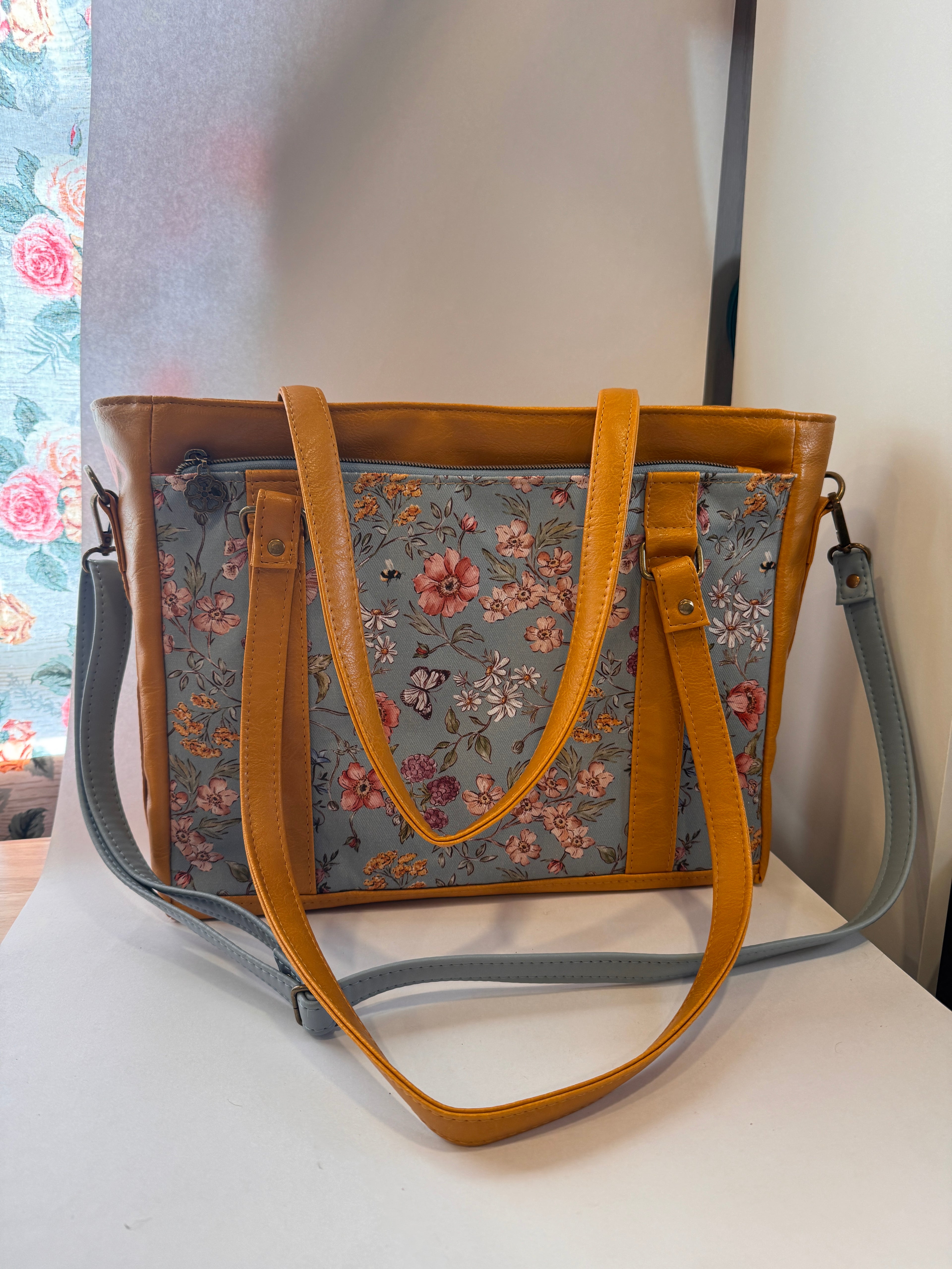 Leilani Shoulder Bag